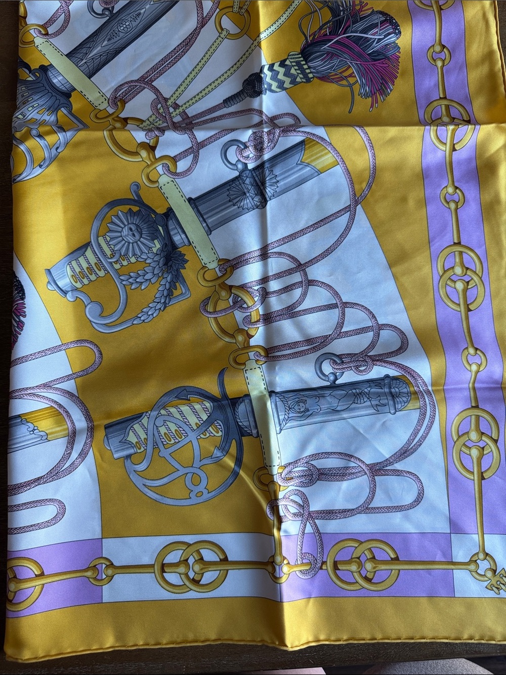 BNIB Hermès Carré 90 “Cliquetis” Silk Scarf - Picture 5 of 6